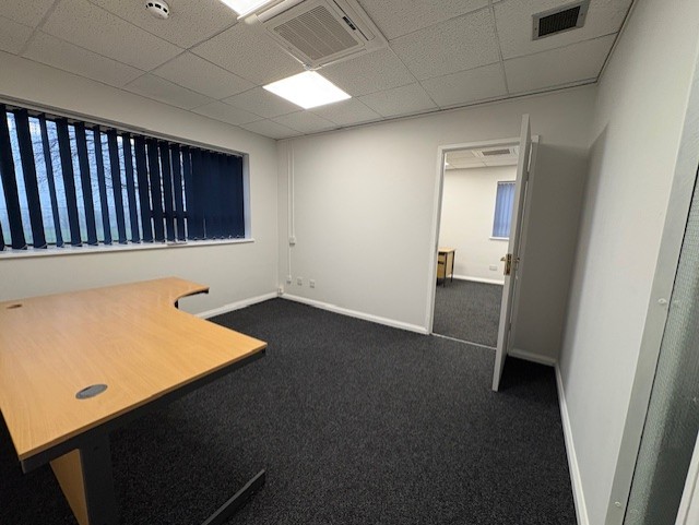 Office in Walsall - photo 2